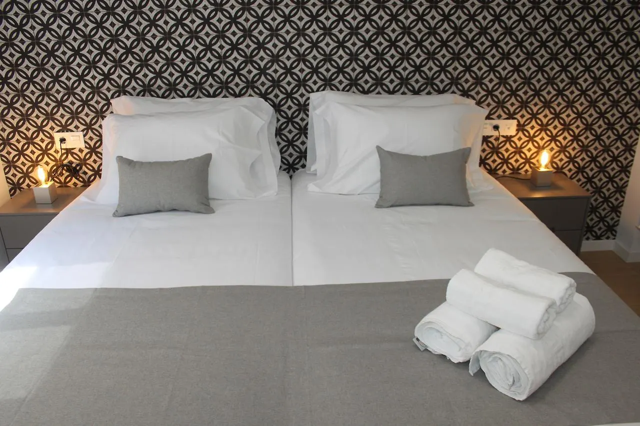 Ibericabeds Granada Apartment 0*,